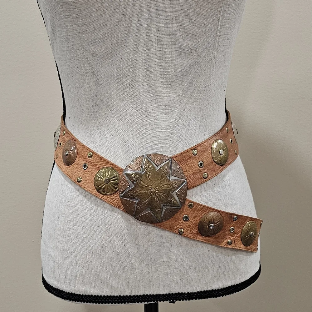 Vintage 70's  leather brass  Concho  buckle belt western